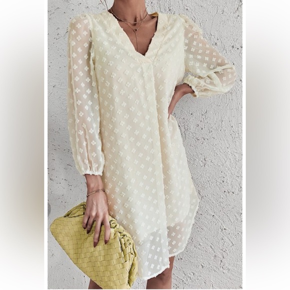 A Girl Thing Dresses & Skirts - A Girl Thing Ivory Long Sleeve Dress